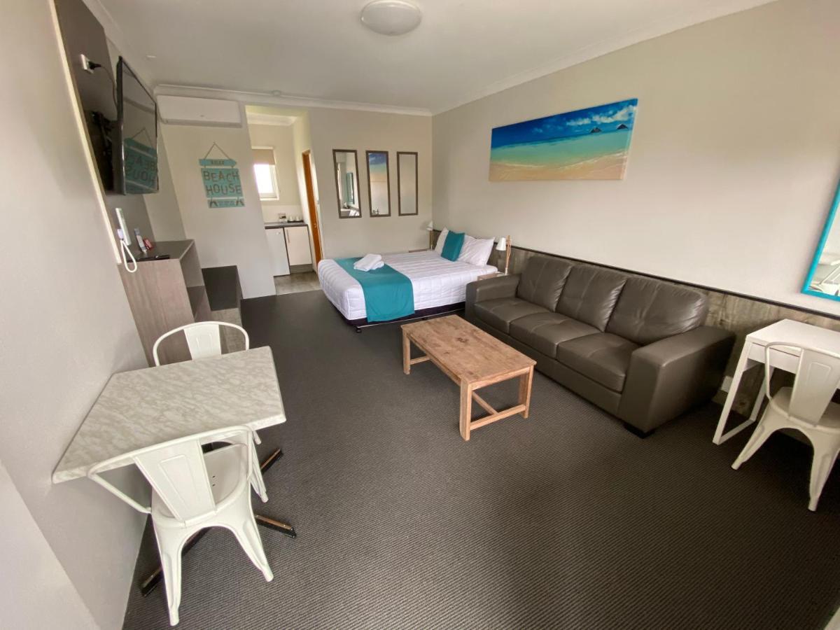 Top Of The Town Motor Inn Narooma Bagian luar foto