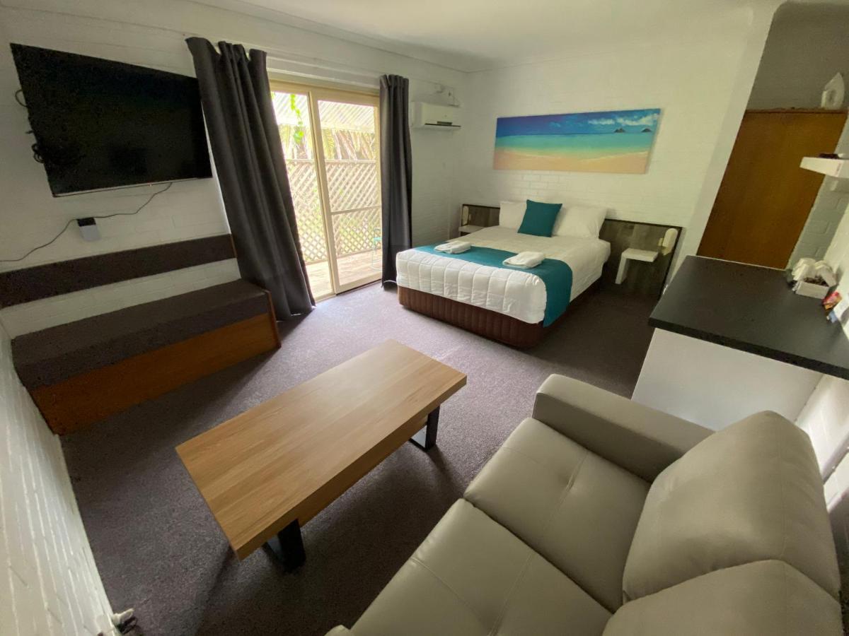 Top Of The Town Motor Inn Narooma Bagian luar foto
